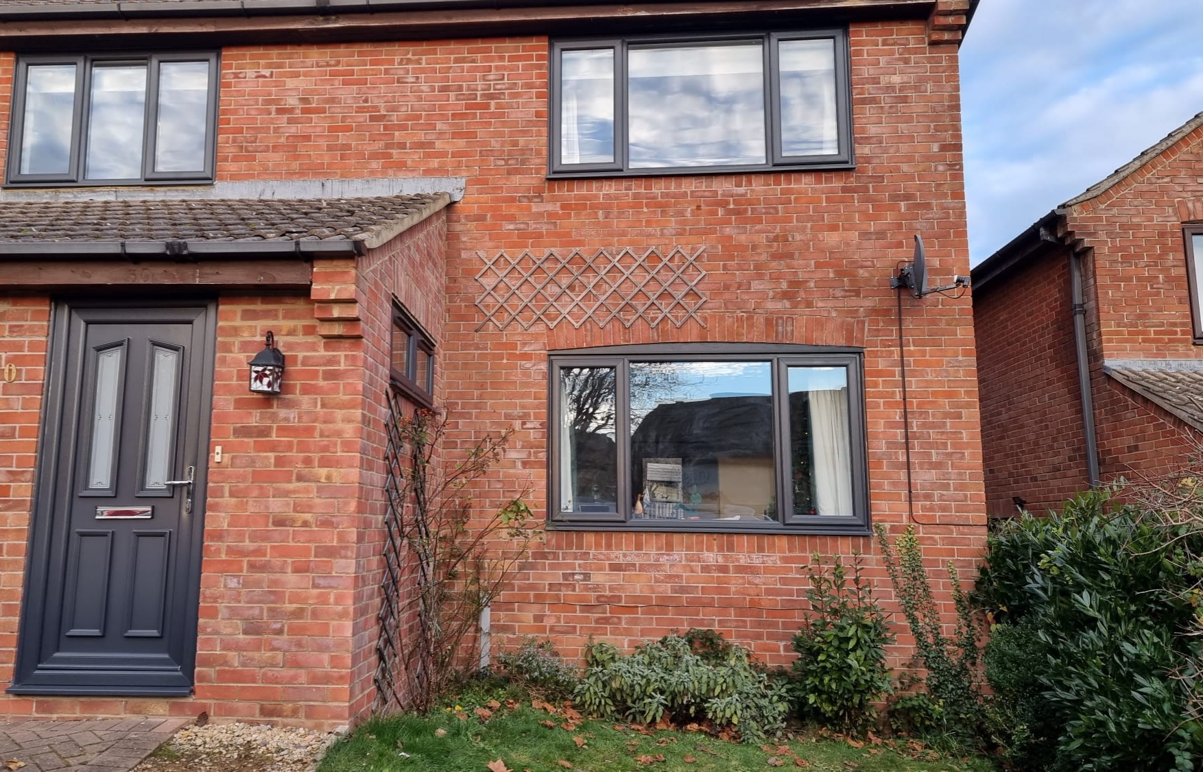 3 Anthracite Grey Windows and 1 Anthracite Grey PVC front door